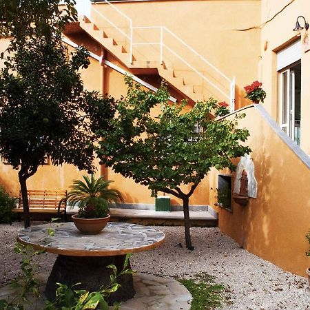 Il Giardinetto Guest House Чивитавекия Екстериор снимка