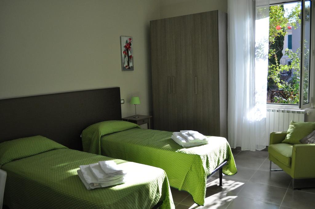 Il Giardinetto Guest House Чивитавекия Стая снимка