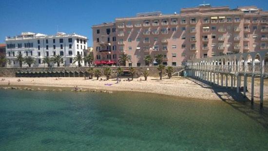 Il Giardinetto Guest House Чивитавекия Екстериор снимка